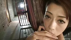 Sesso in macchina mo ...