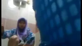 Capra vomito e urla  ...